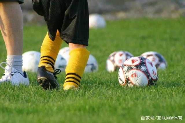 莫雷托：维拉原本首选埃斯图皮尼安，如今用同样的预算求购鲁杰里